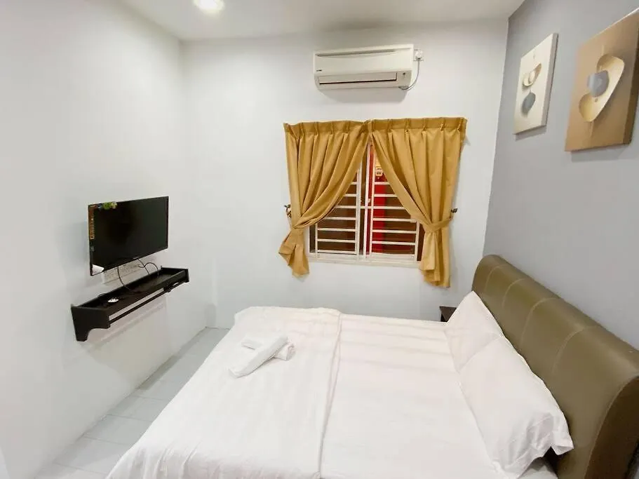 B02 Istimewa Bungalow Homestay In Pandan Johor Bahru Holiday home