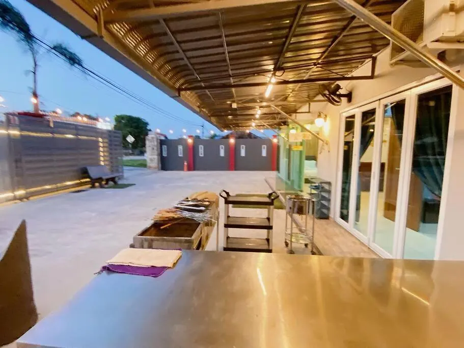 B02 Istimewa Bungalow Homestay In Pandan Johor Bahru Holiday home